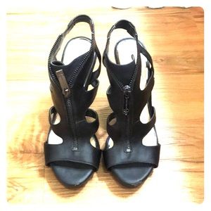 Jessica Simpson black heels